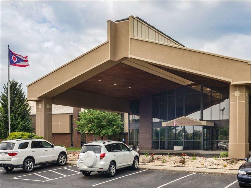 Hotel Ramada By Wyndham Columbus North à Westerville Extérieur photo