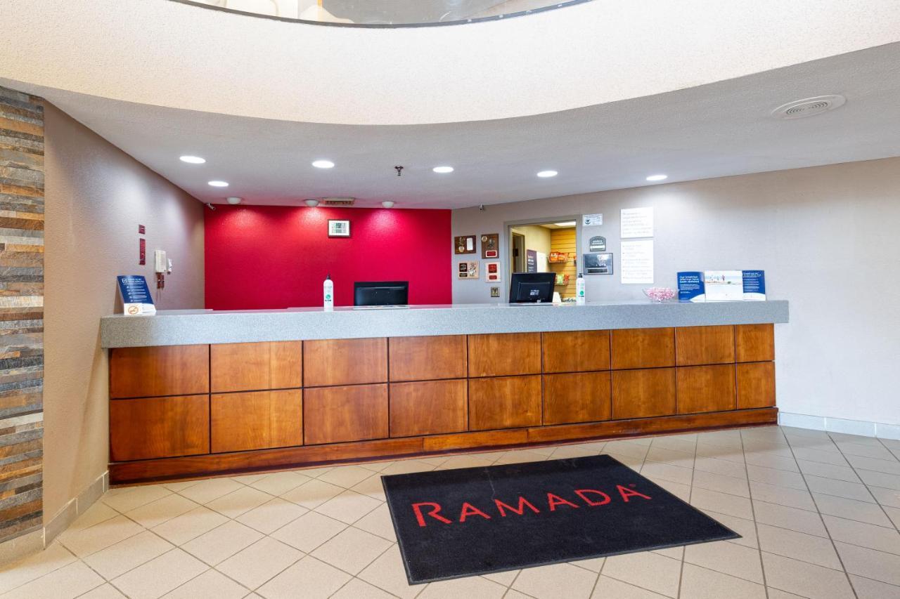 Hotel Ramada By Wyndham Columbus North à Westerville Extérieur photo